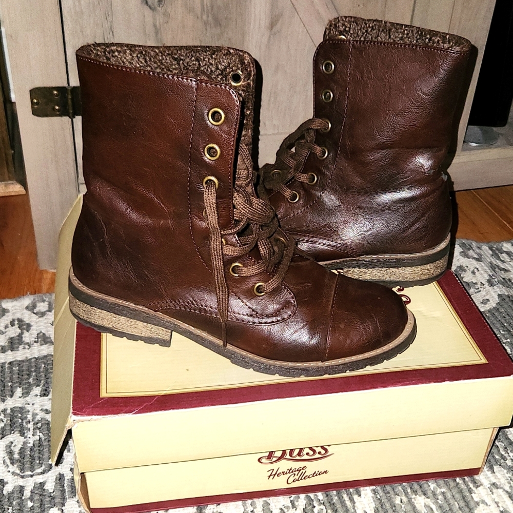 Bass Brown Boots